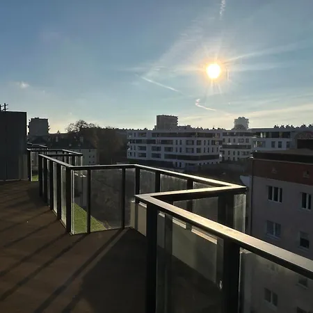 Aloha Neu, Modern, Zentrumsnah Appartement Szczecin